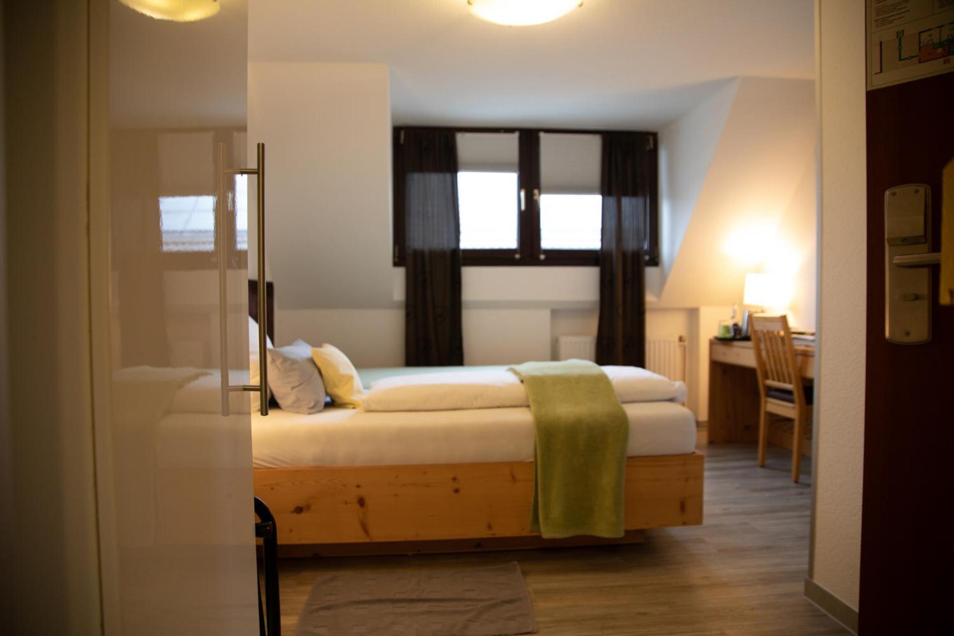 Hotel Weilerhof Dormagen Buitenkant foto