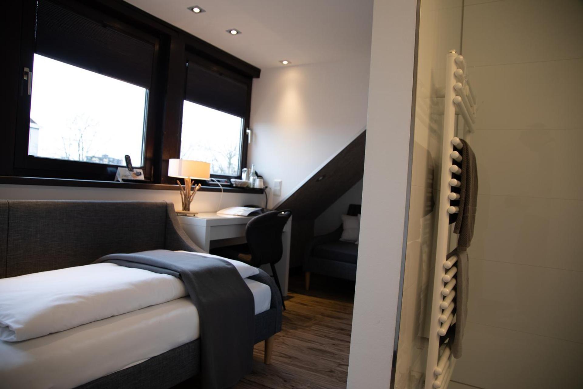 Hotel Weilerhof Dormagen Buitenkant foto